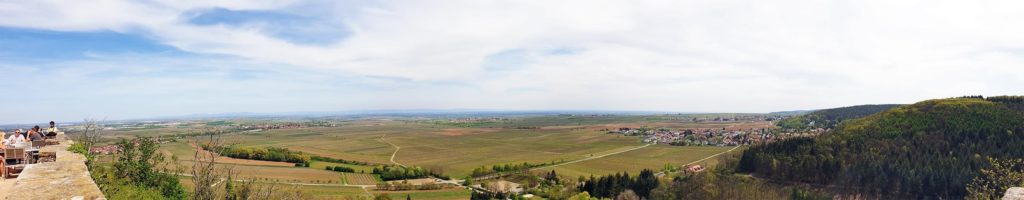 Panoramablick von Burg Battenberg